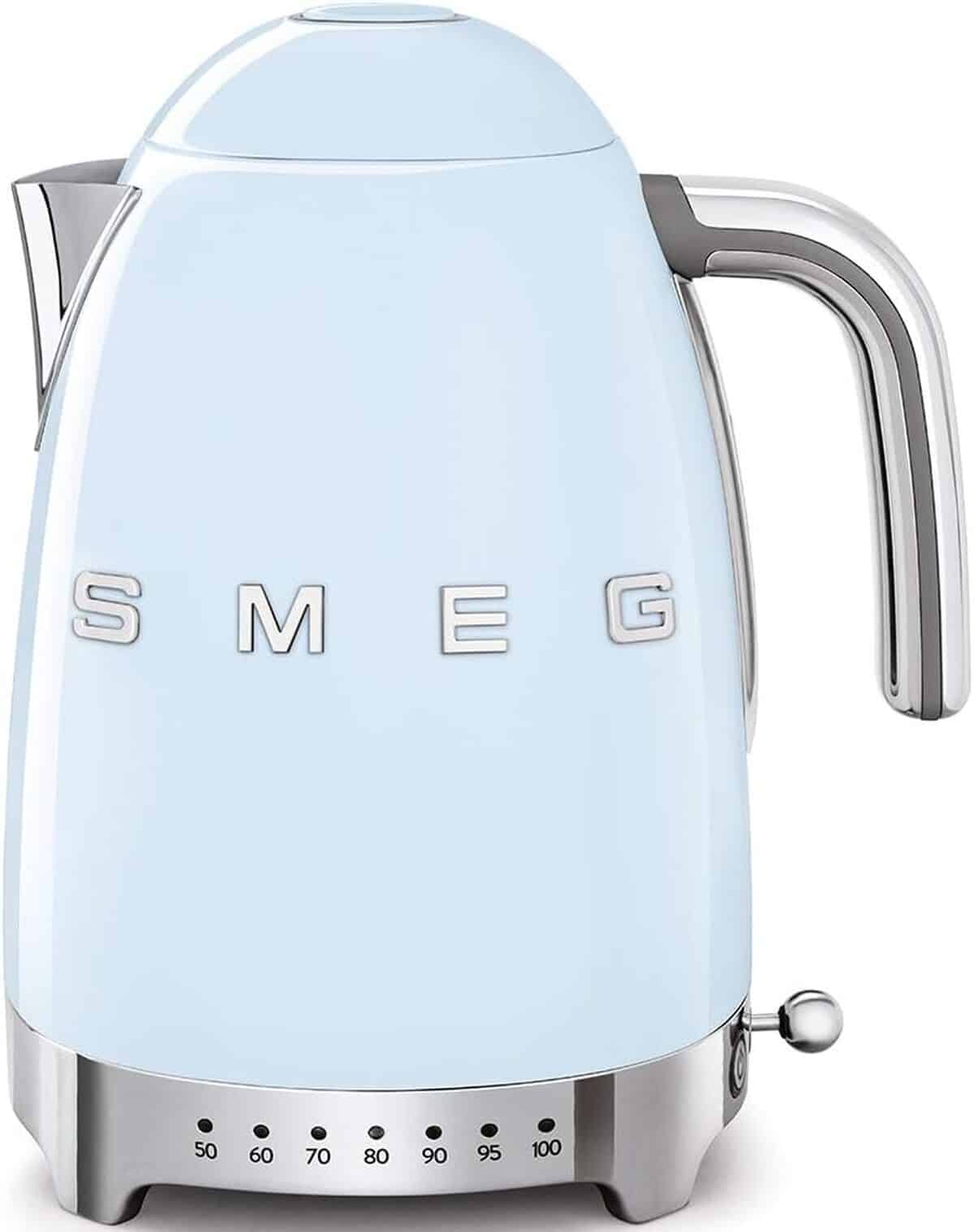 Test : bouilloire Smeg KLF04PBEU, 2400W, élégance et performance
