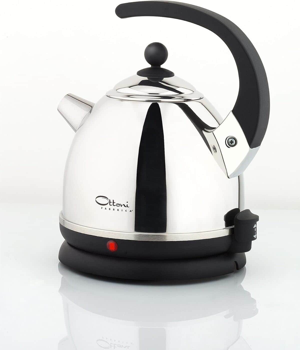 Test de la bouilloire électrique Ottoni Fabbrica Alice Nero Poli 2400W