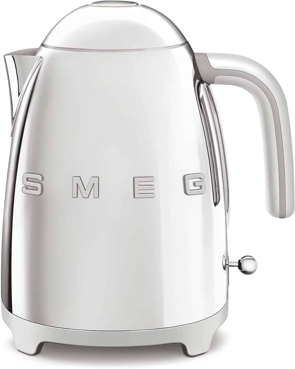 Test bouilloire Smeg KLF03SSEU : performance et style chromé
