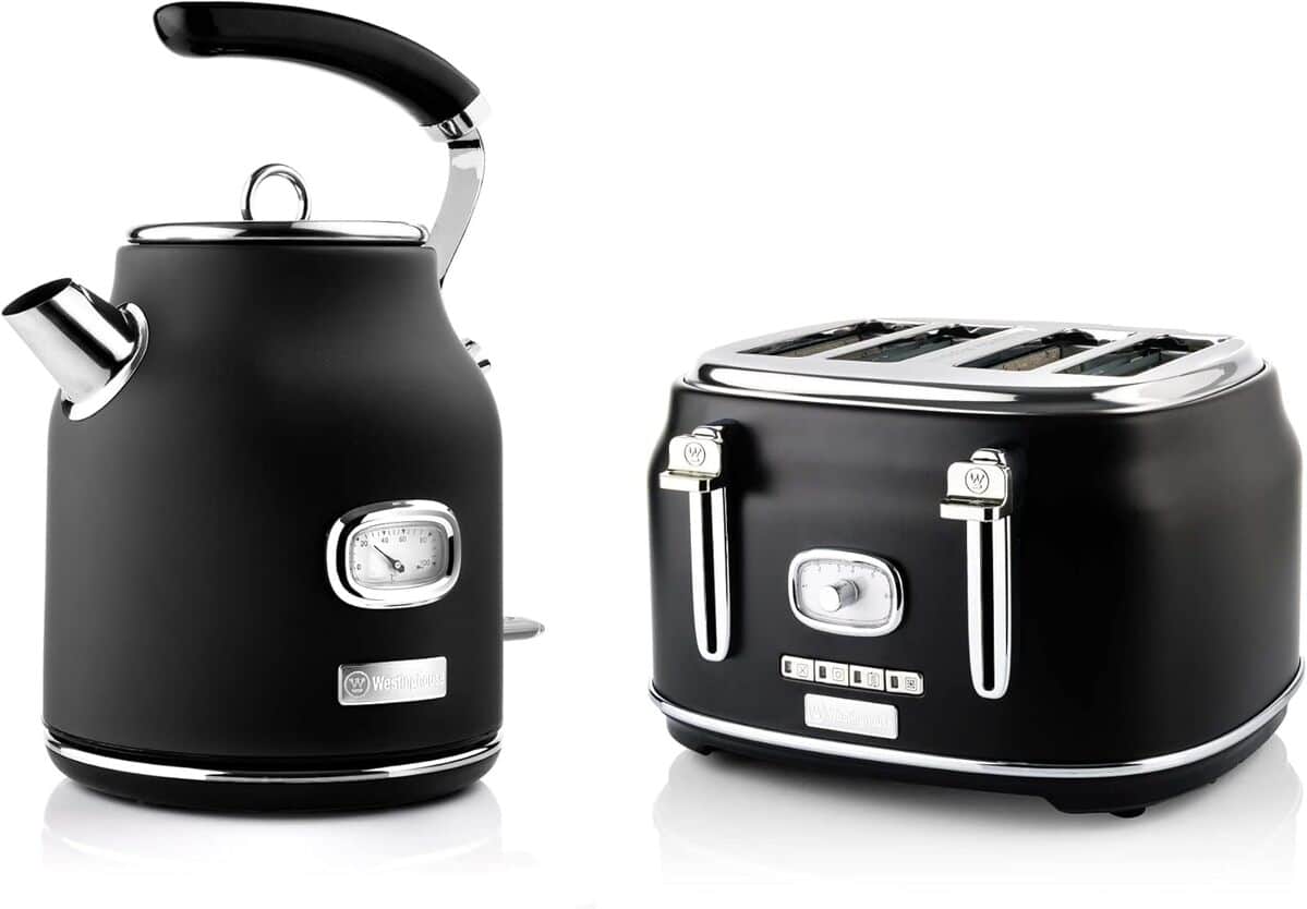 Test Westinghouse Retroline : grille-pain 4 fentes et bouilloire 1, 7 L