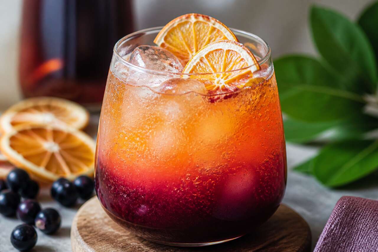 Recette de cocktail au thé noir, cassis et orange sans alcool