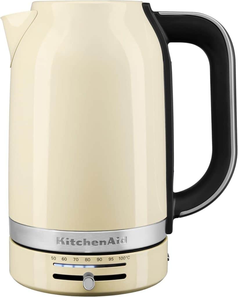 Test : bouilloire électrique KitchenAid 5KEK1701EAC - design vintage et température réglable